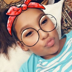 Meet your Posher, Alina